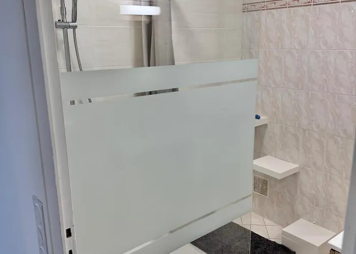 Le Beausejour ! Beaux Volumes, Ideals Pour Un Sejour Confortable Et Reposant 圣埃尔布兰